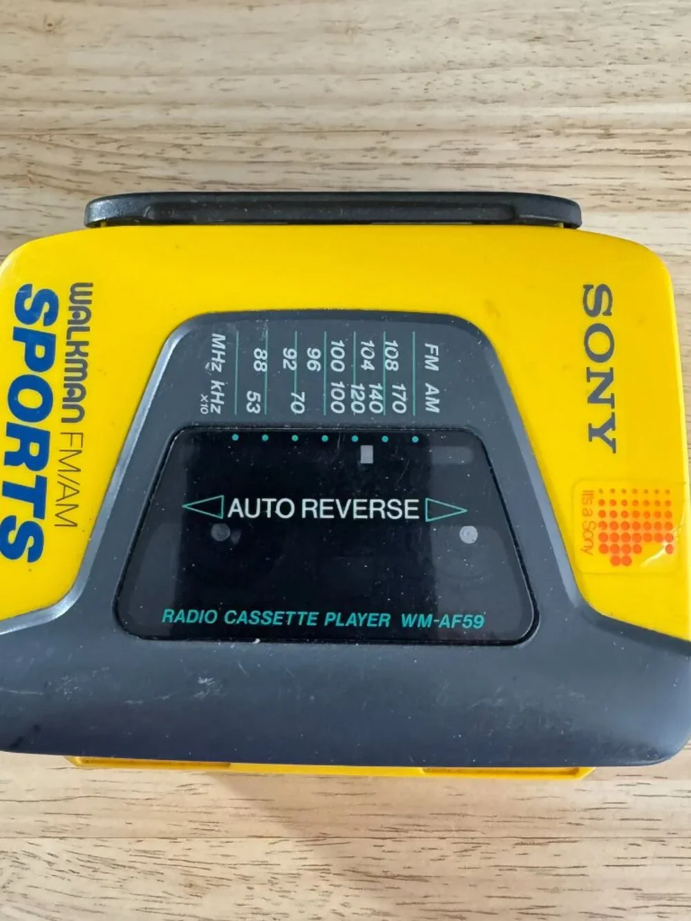 Sony Walkman WM-AF59 FM/AM Sports Radio Cassette Player Yellow MC-292